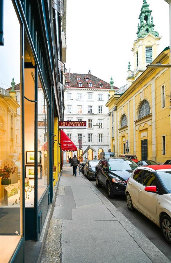 Backpacker Apartment Hofburg Wien Eksteriør billede